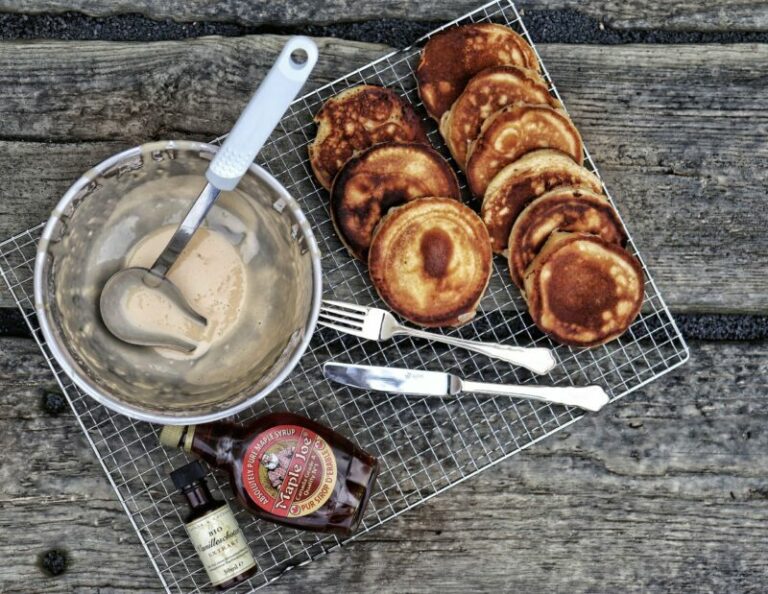 Damit wird das Frühstück perfekt: Pancakes mit Joghurt