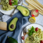 Rezept für Pasta mit Avocad-Zitronen-Creme