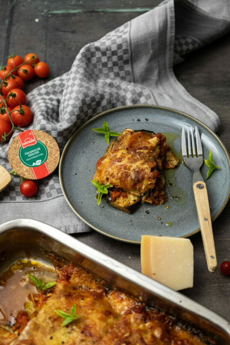 Auberginenauflauf mit Semmelbröseln